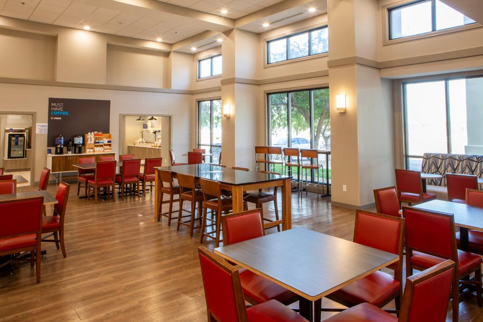 Holiday Inn Express & Suites Sioux City-South By Ihg Ngoại thất bức ảnh