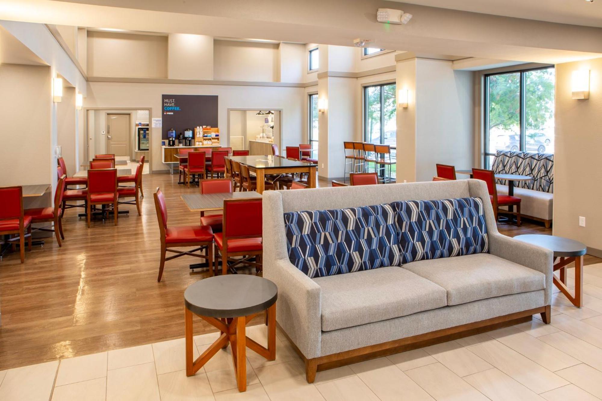 Holiday Inn Express & Suites Sioux City-South By Ihg Ngoại thất bức ảnh